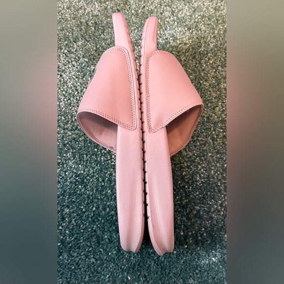 Women’s Nike Benassi Slide Sandals - Size 10 - Picture 6 of 9